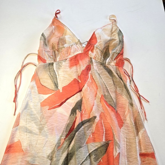 H&M Dresses & Skirts - H&M Floral‎ Boho Crinkle Spaghetti Strap Maxi Dress Size XS